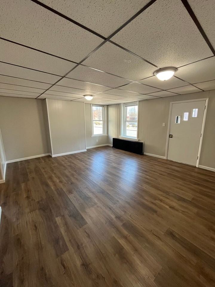 220-224 South Front Street - Photo 4 of 33