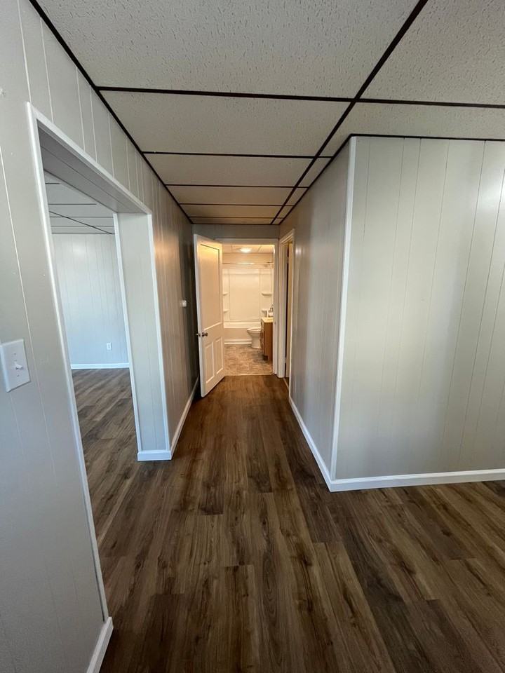 220-224 South Front Street - Photo 6 of 33