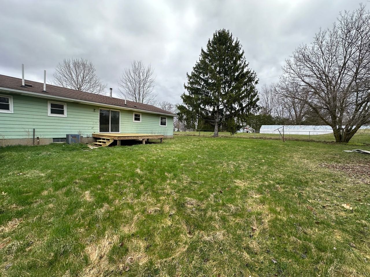 12637 W Michigan Ave - Photo 2 of 23