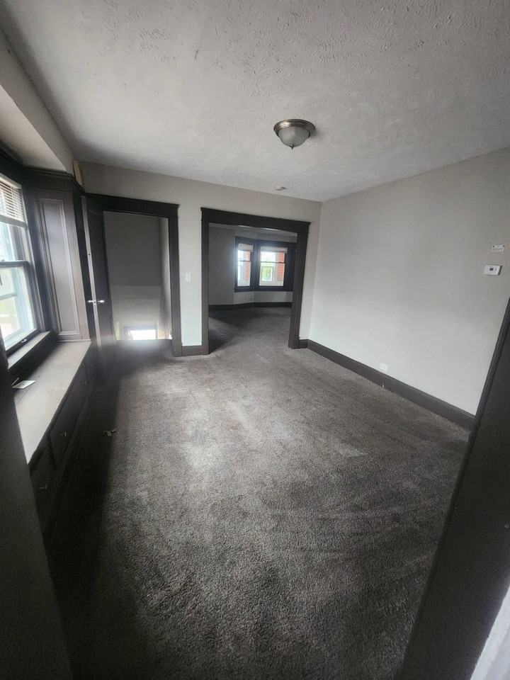 13821 OTHELLO AVE - Photo 2 of 6