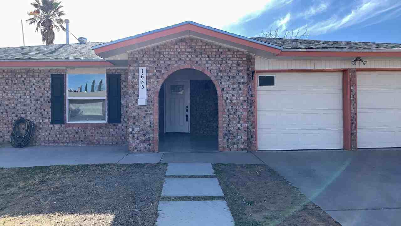 1625 Bob Murphy Dr - Photo 2 of 28