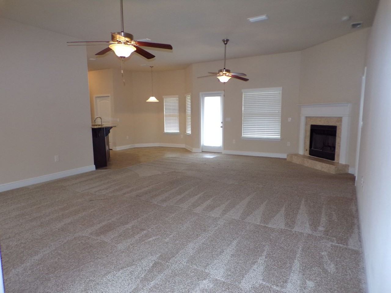 4825 Perspective Dr - Photo 2 of 18
