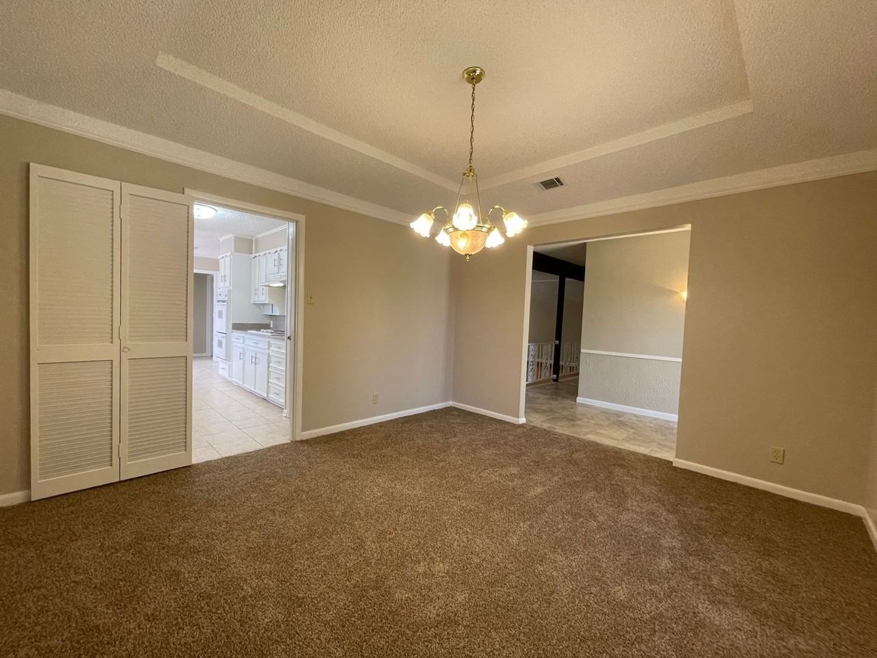 4508 Mill Pond Ct - Photo 7 of 33