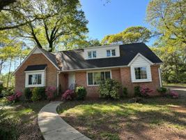 featured image of 1002 S Main St