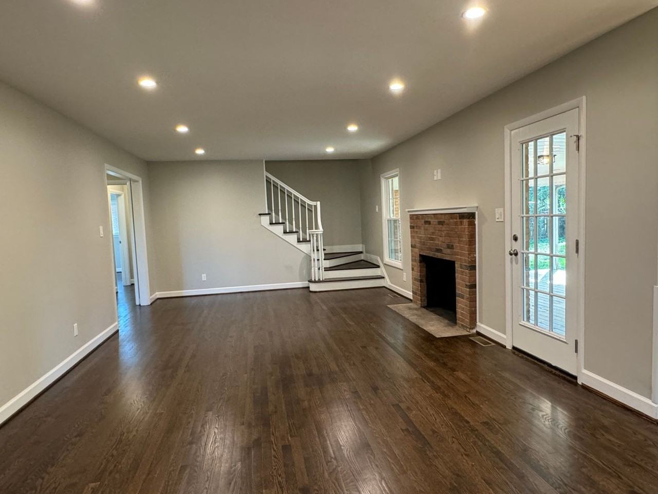 1002 S Main St - Photo 4 of 14