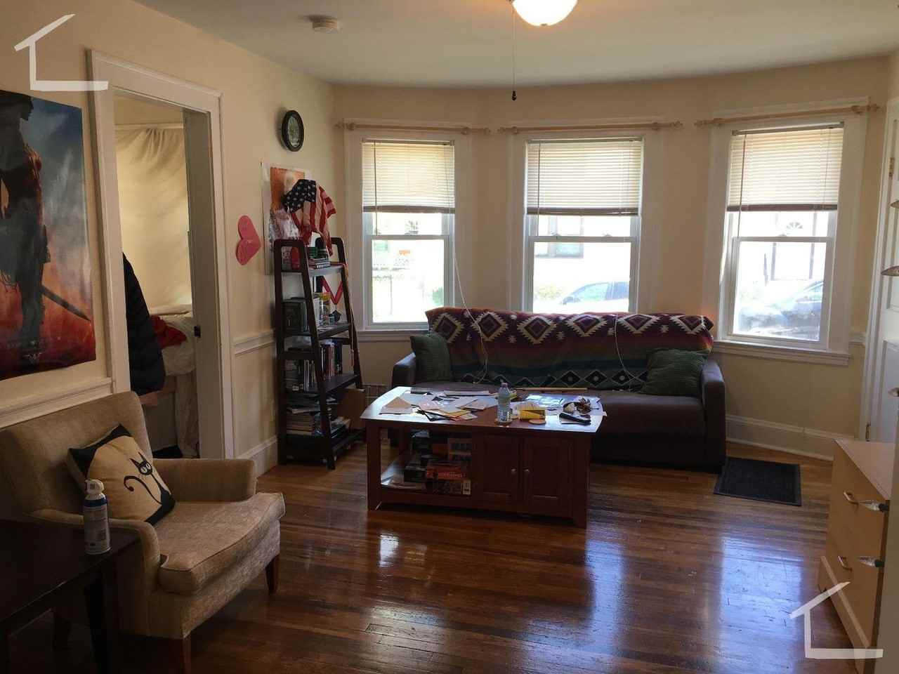 62 Brock St - Photo 2 of 31