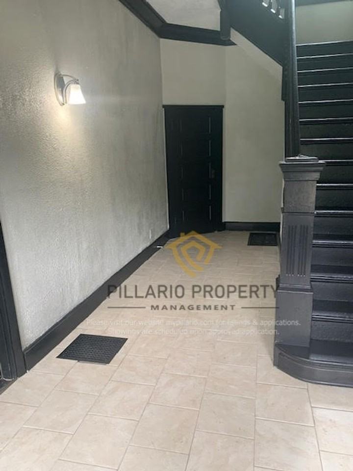 815 SE 6th St. - Photo 3 of 16