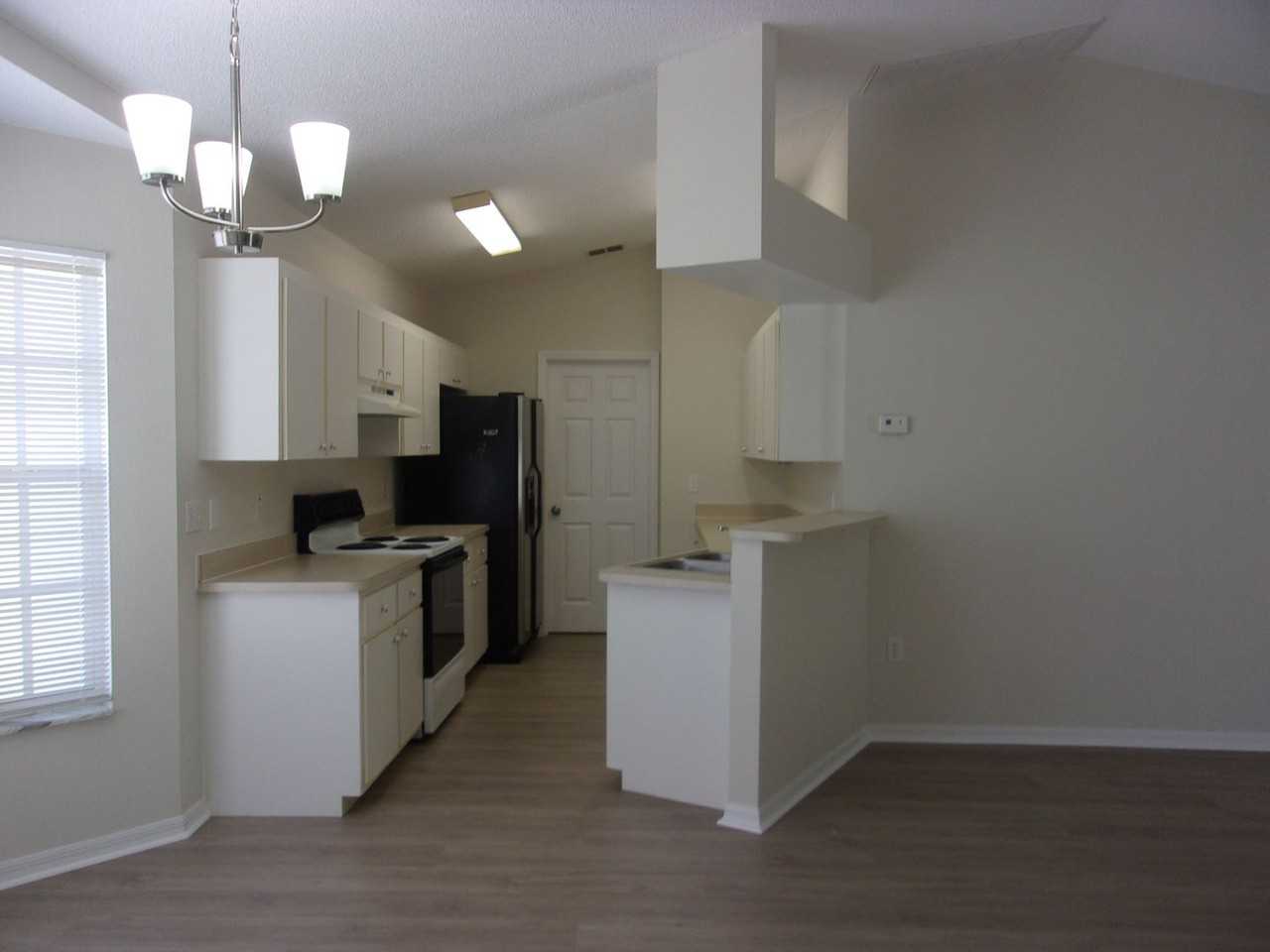 4495 Abagail Dr - Photo 4 of 8