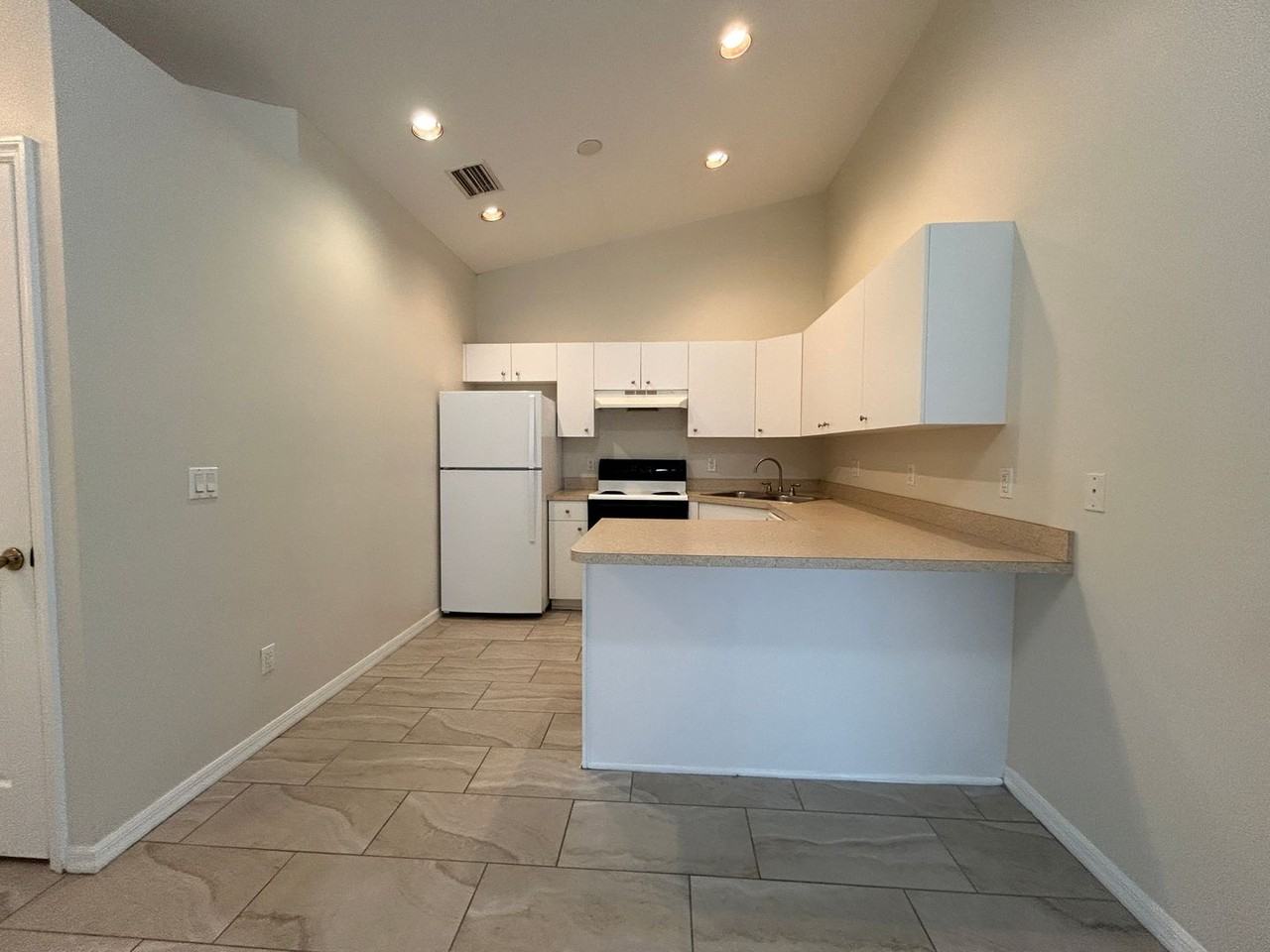 1510 Andalusia Blvd - Photo 5 of 22