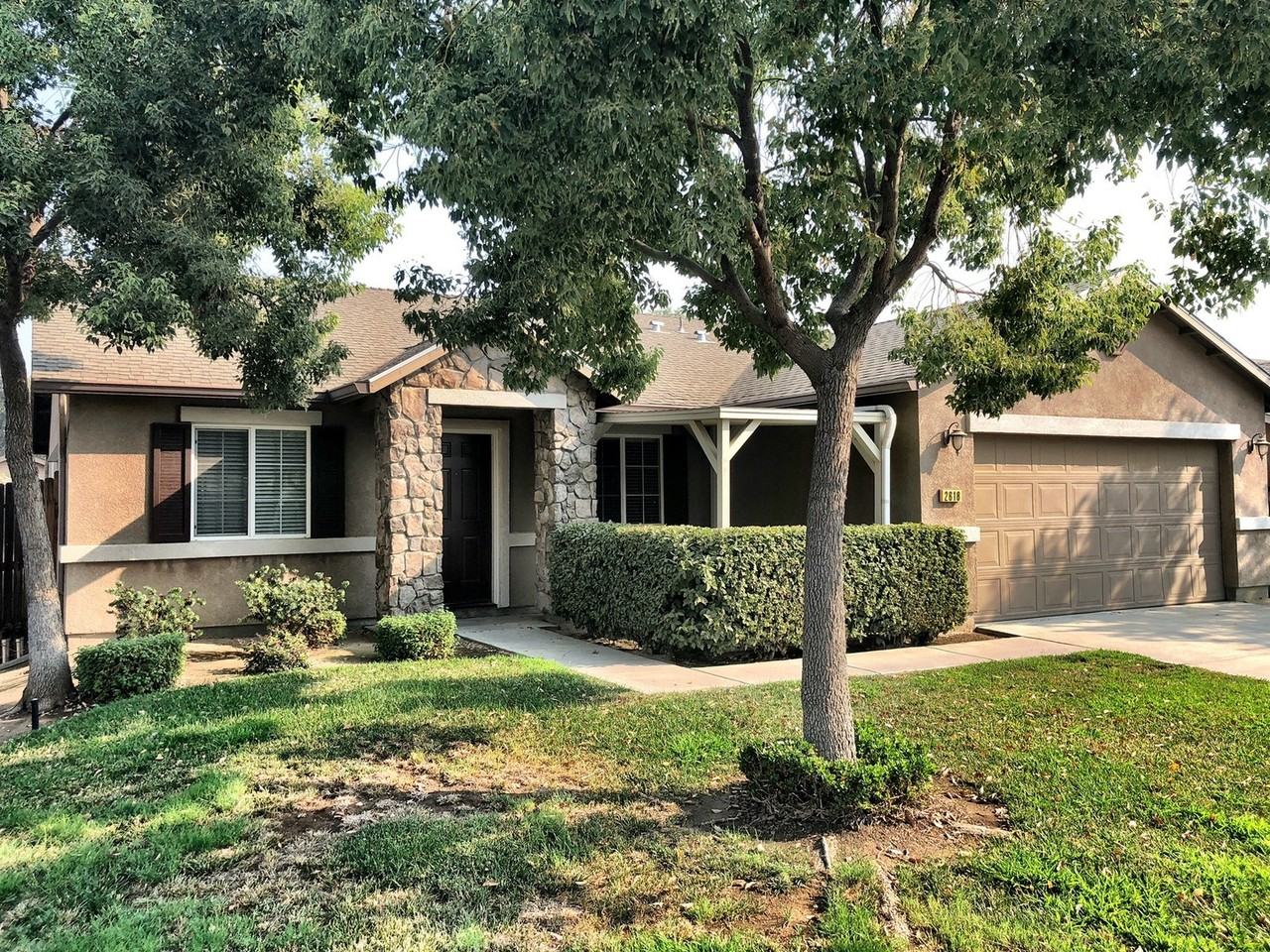 2618 W Sedona Ave - Photo 2 of 19