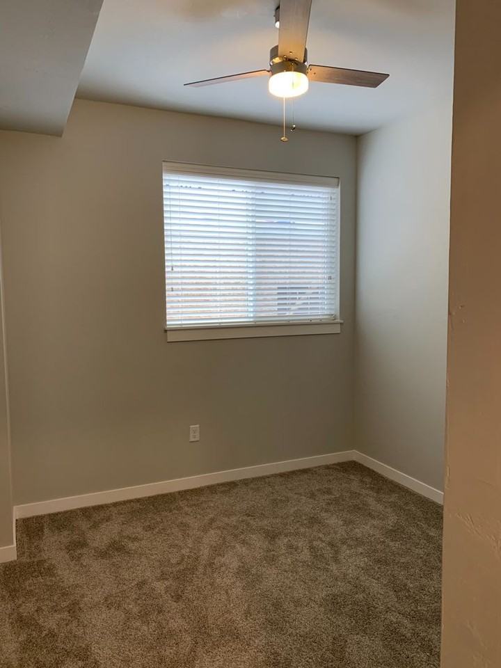 1905 Maple St - Photo 2 of 17