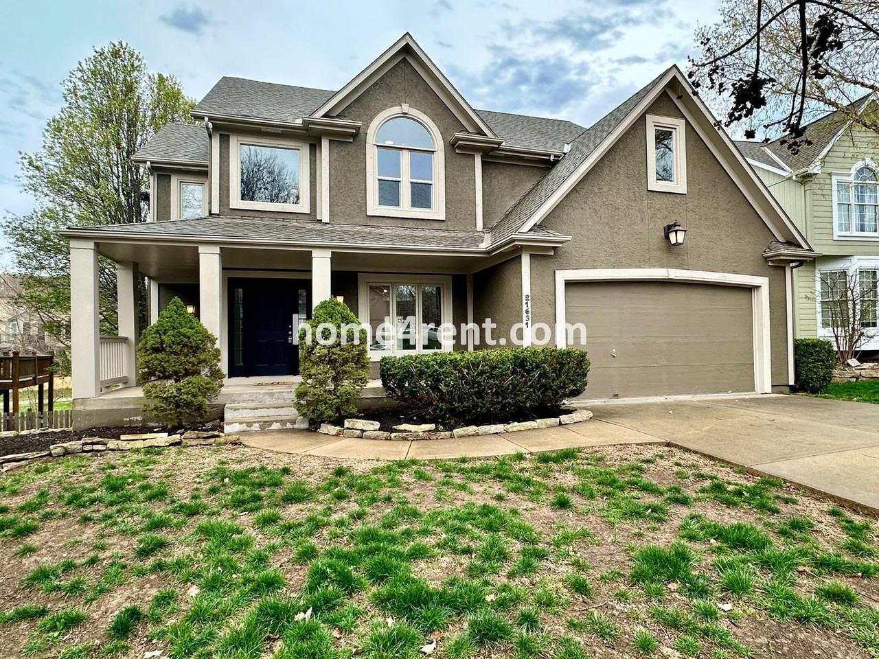 21631 W 98th St - Photo 2 of 50