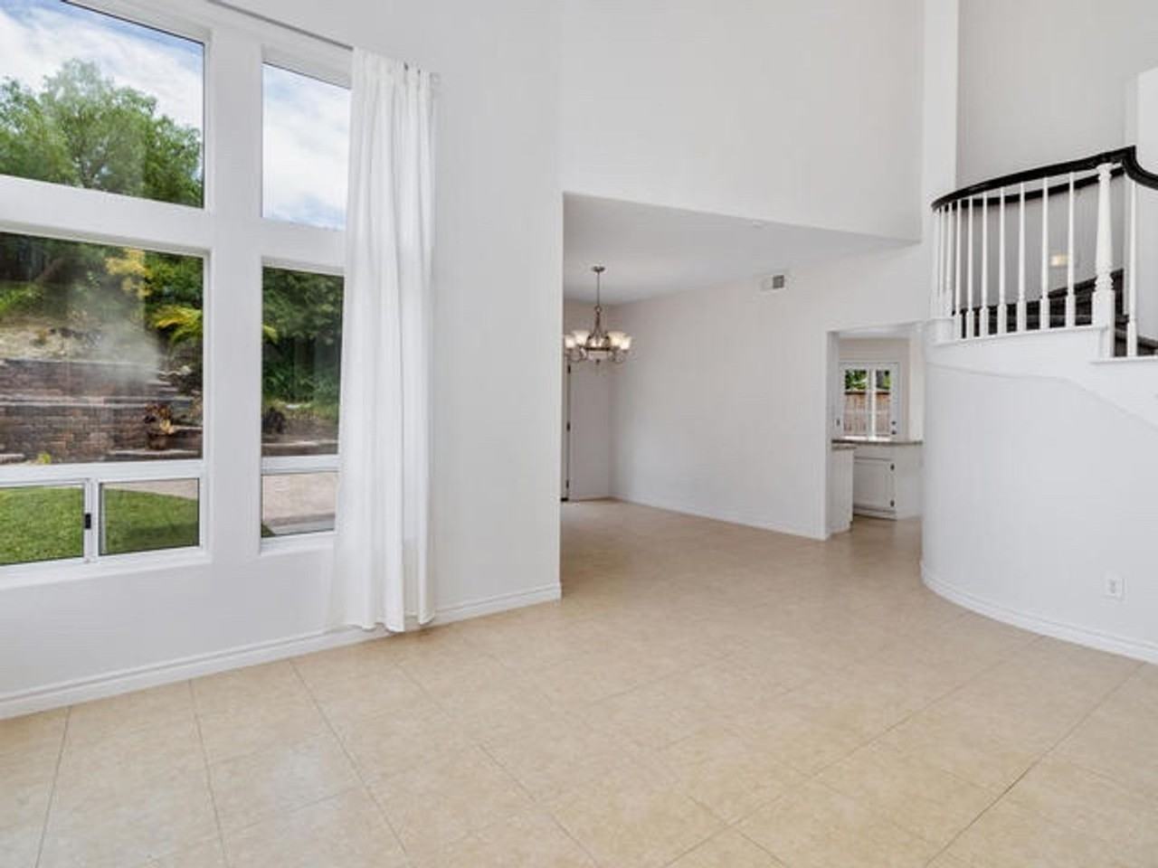 5131 Bella Collina St - Photo 6 of 41