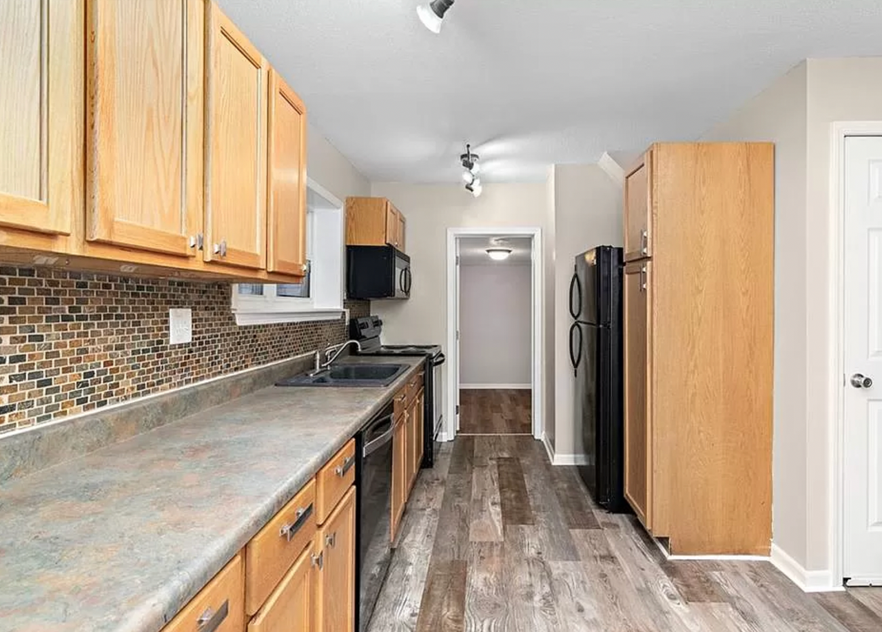 3821 N Michigan Ave - Photo 3 of 20