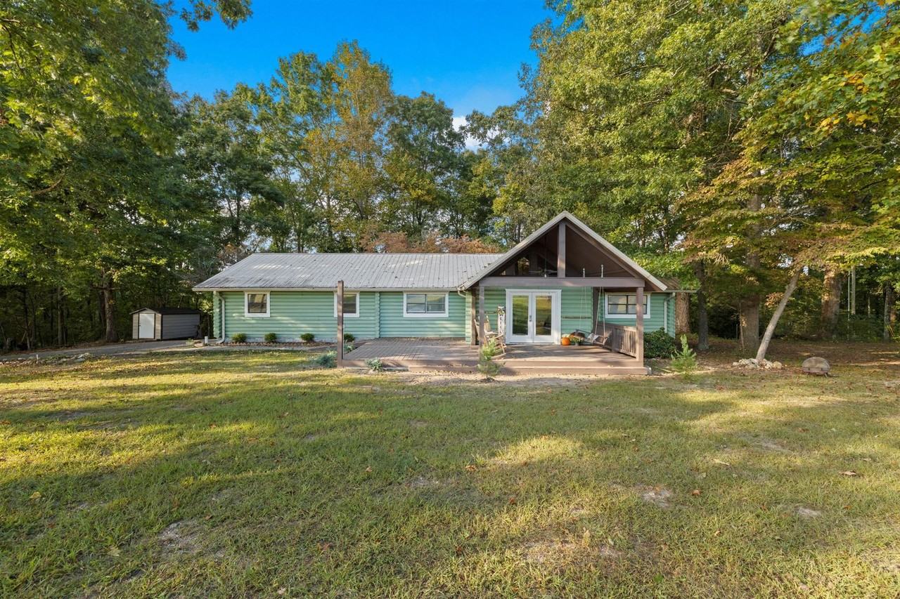 635 Cook Rd - Photo 2 of 44