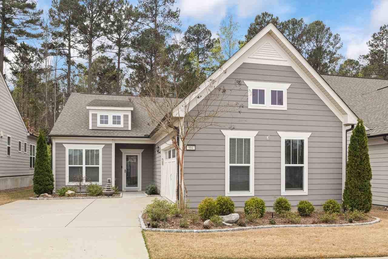 904 Calista Dr - Photo 3 of 35