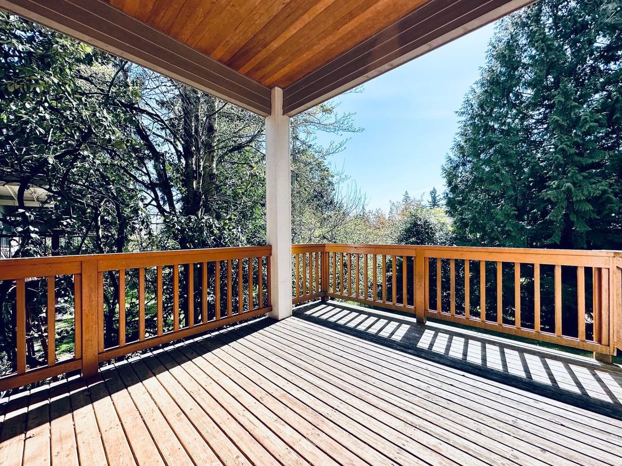 10115 Ne 24th St - Photo 2 of 16