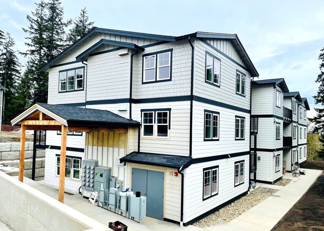 Ava Garden Apartments - Photo 2 of 12