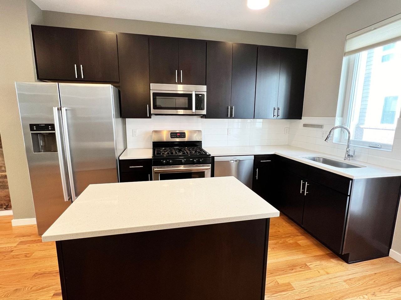 3425 Larimer St - Photo 6 of 27