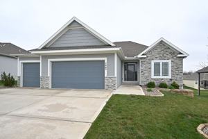 featured image of 7465 Nw Douglas Ct