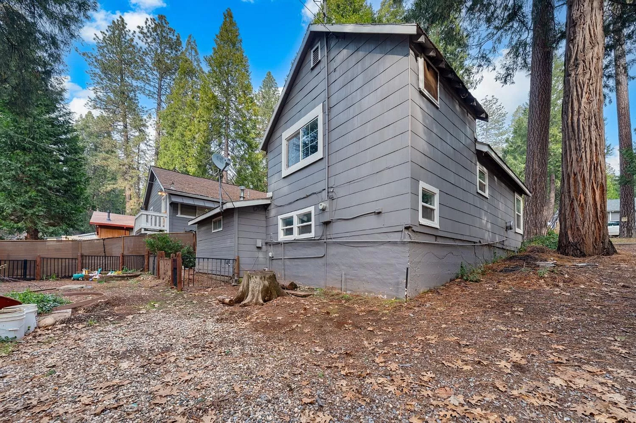 2936 Alder Dr - Photo 3 of 16