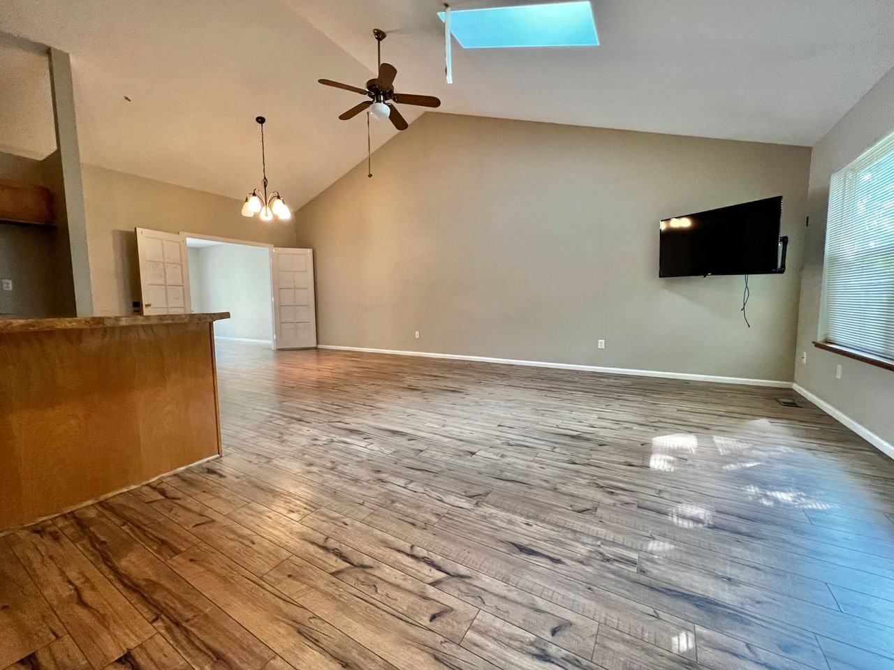 819 Shire Ct - Photo 2 of 19