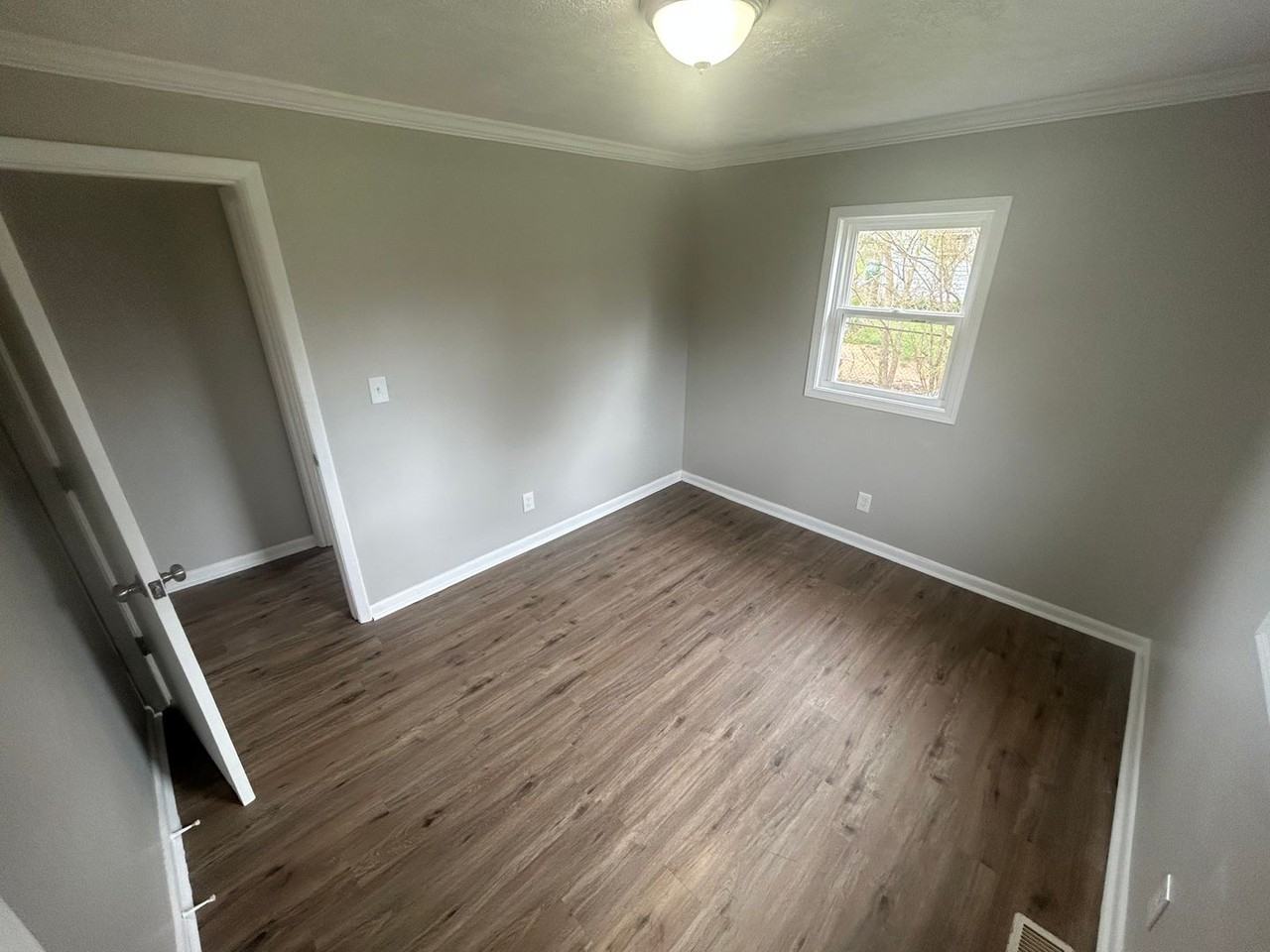 230 Horseshoe Ct - Photo 7 of 9