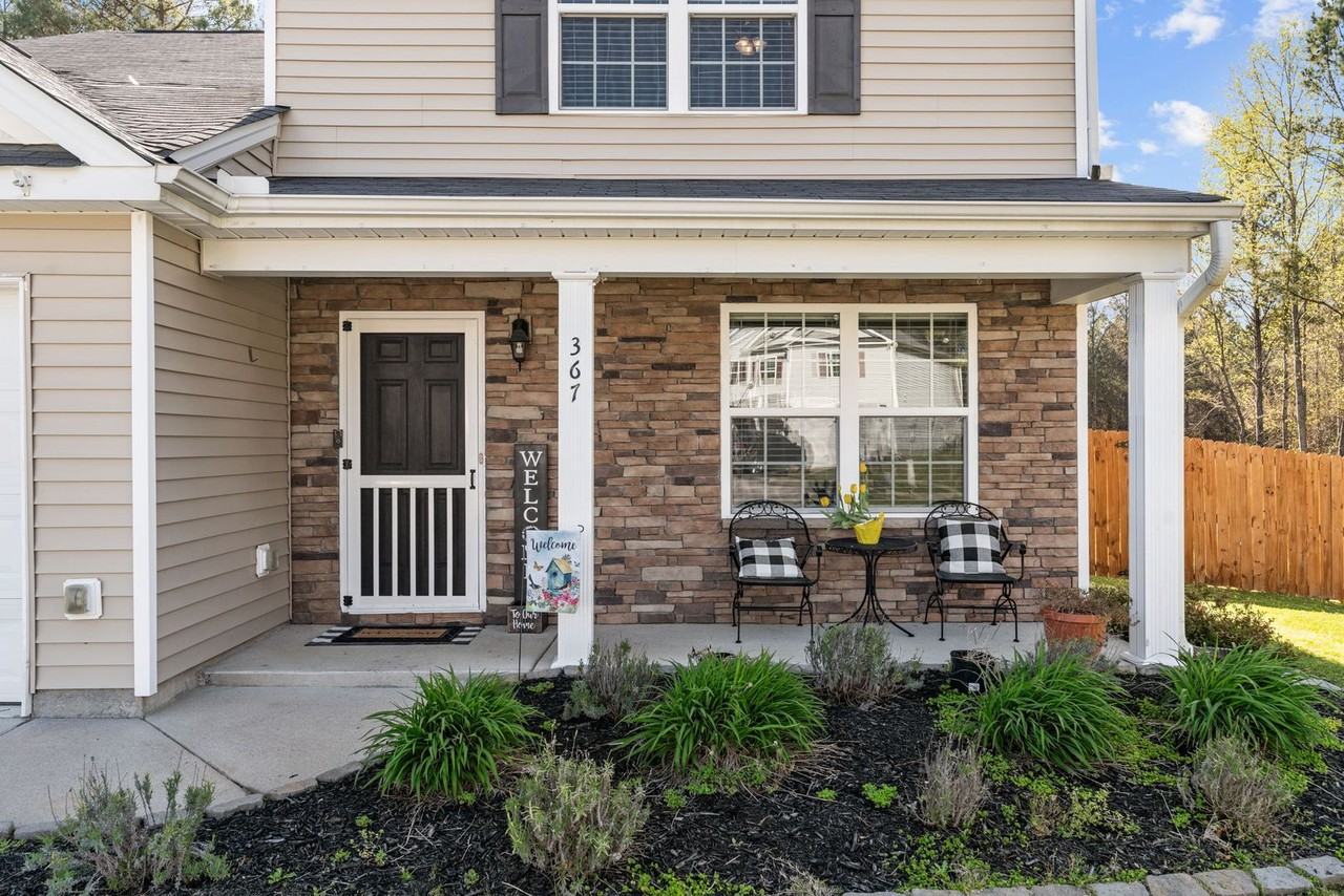 367 Crane Way - Photo 3 of 44