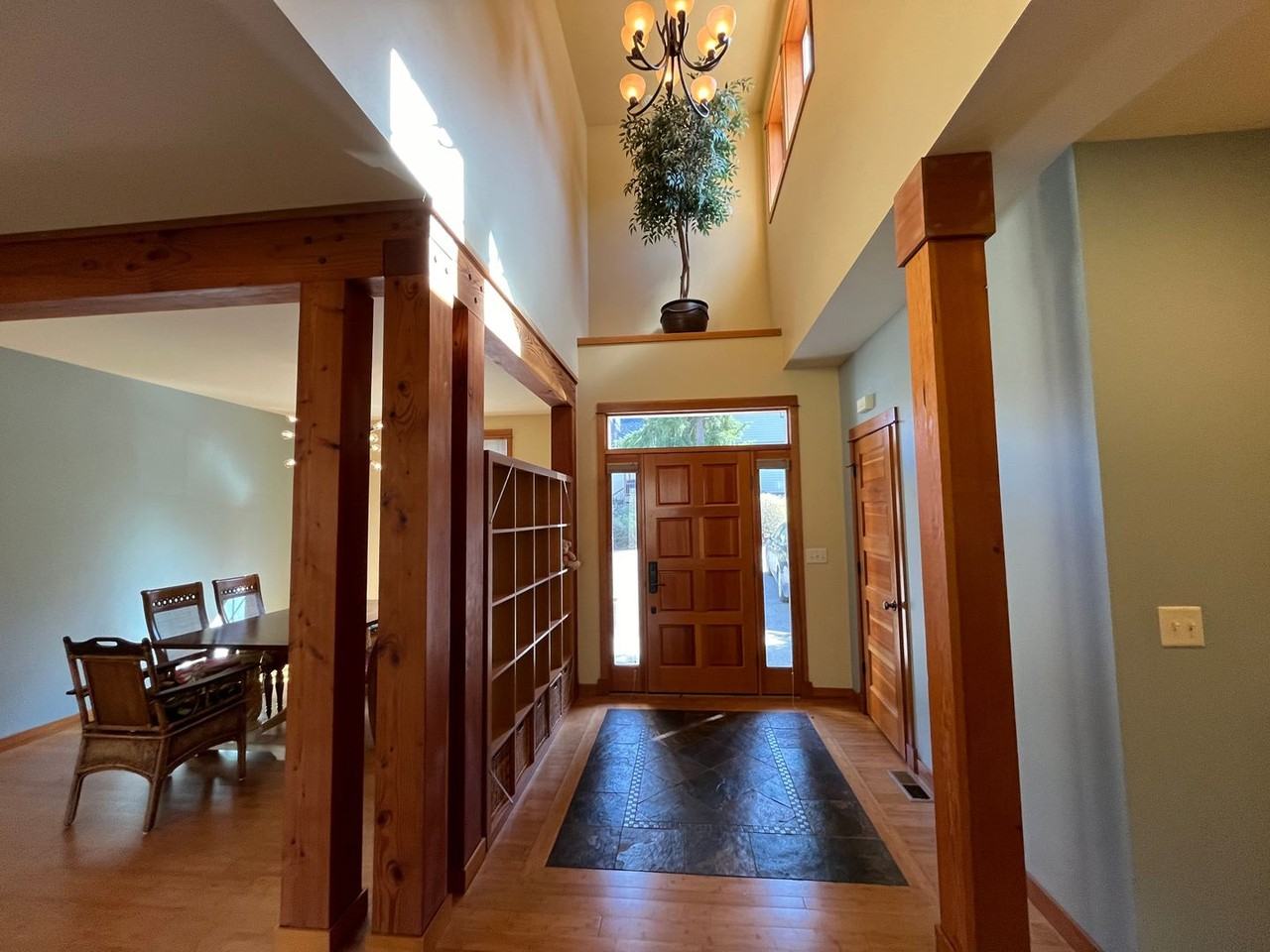 1015 Brookings Pl - Photo 3 of 37