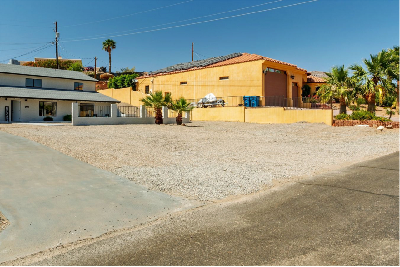 4209 Comstock Dr - Photo 3 of 25