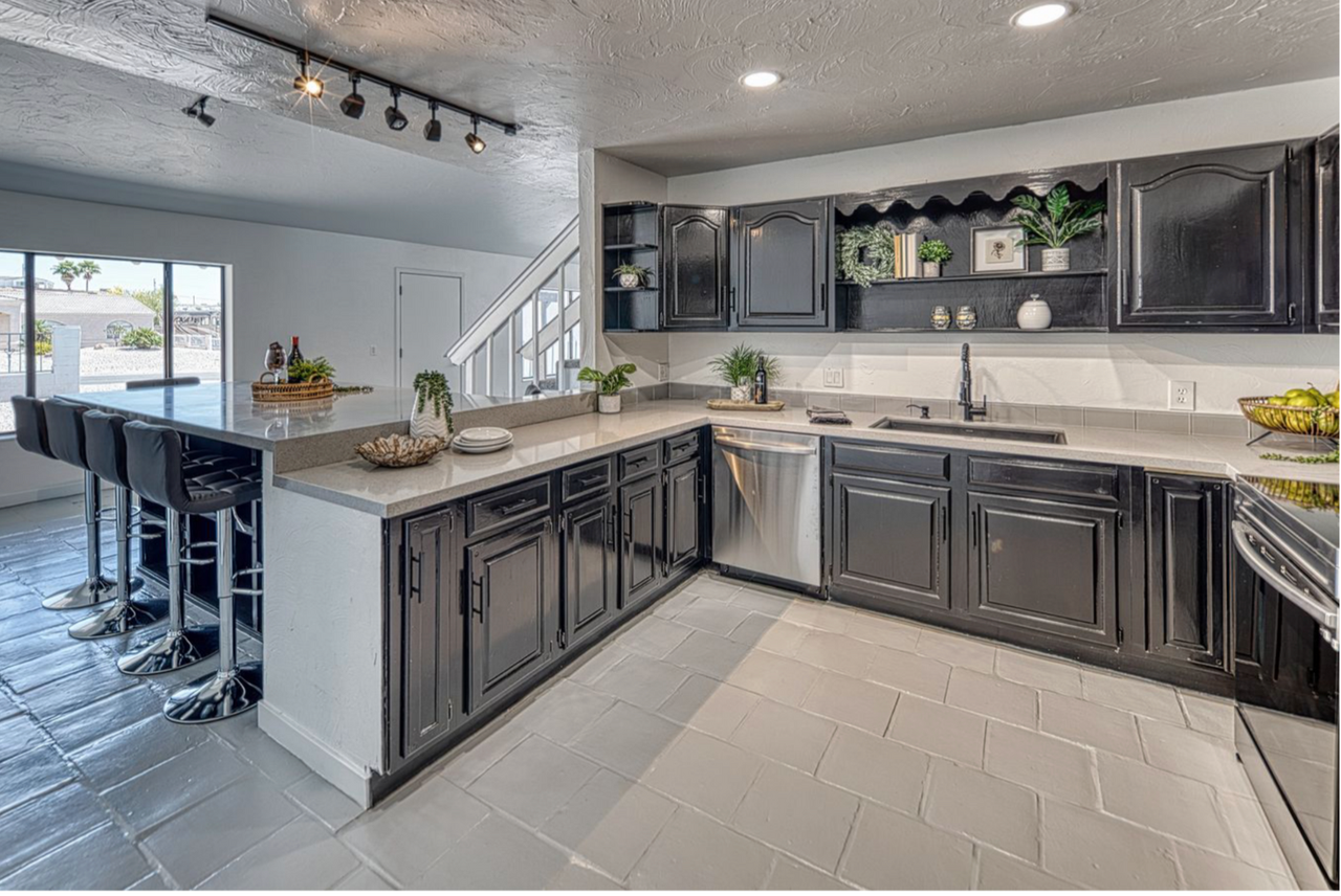 4209 Comstock Dr - Photo 7 of 25