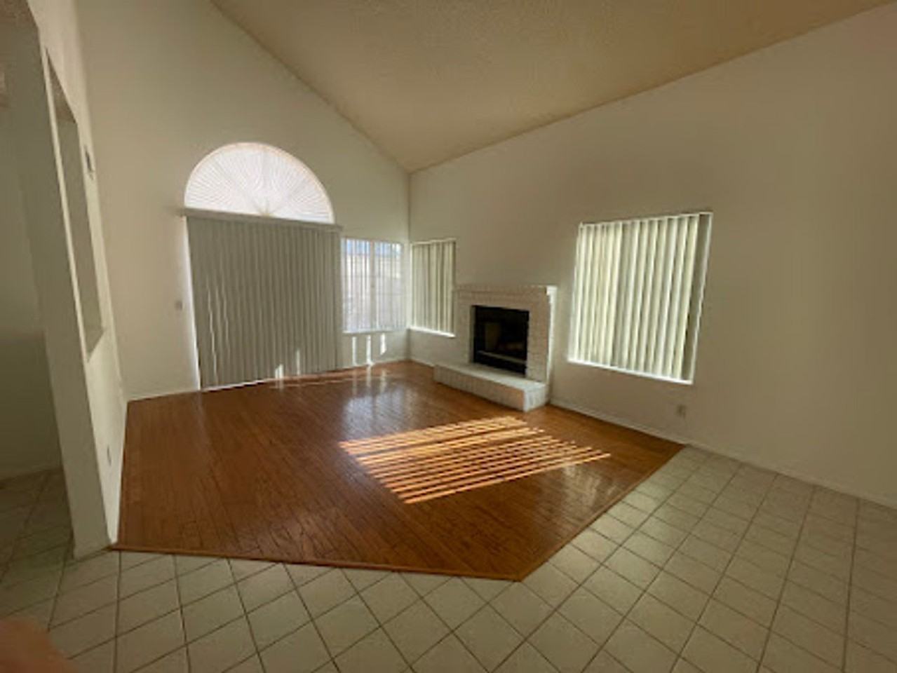 1908 Misty Glade Dr - Photo 2 of 15