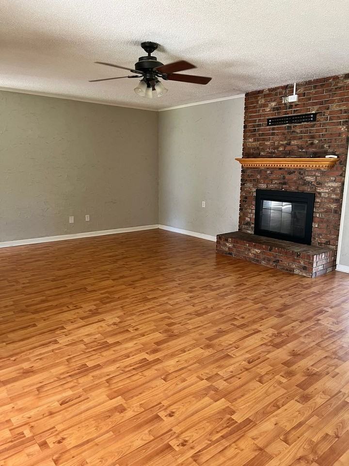 10 Morning Dr - Photo 4 of 12