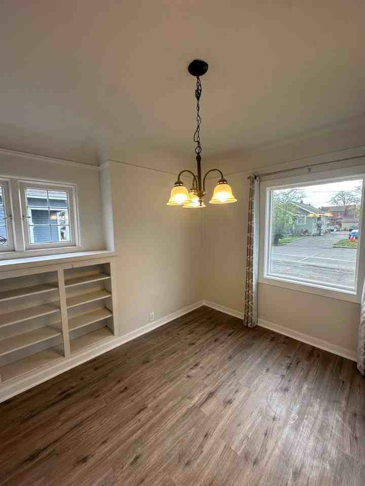 414 2nd Ave S - Photo 7 of 11