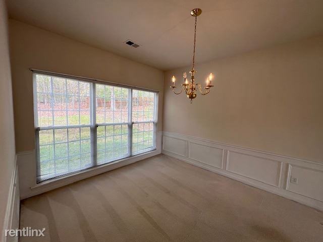 3319 Barnsdale Dr - Photo 3 of 32