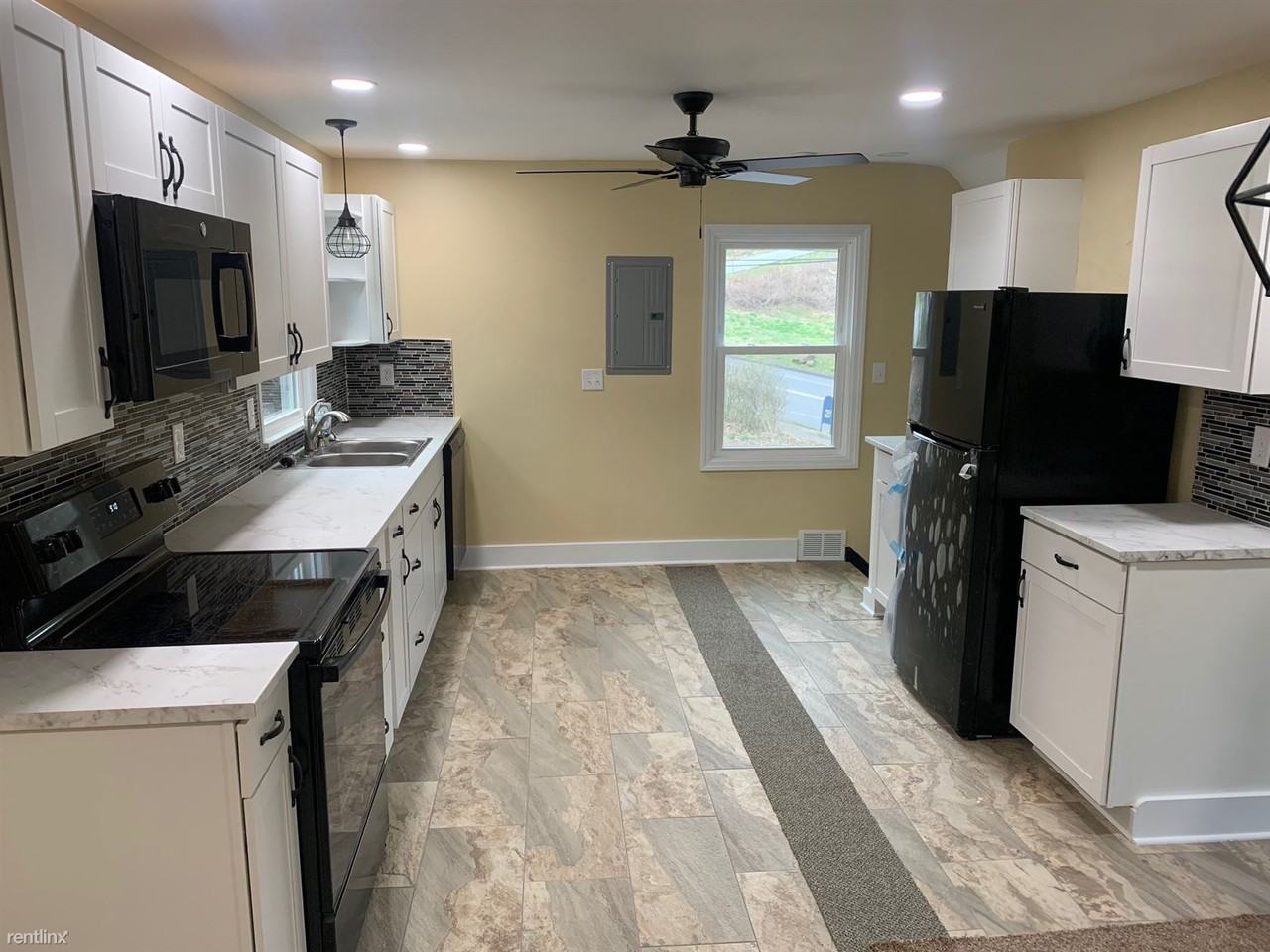 6832 Verona Rd - Photo 2 of 10