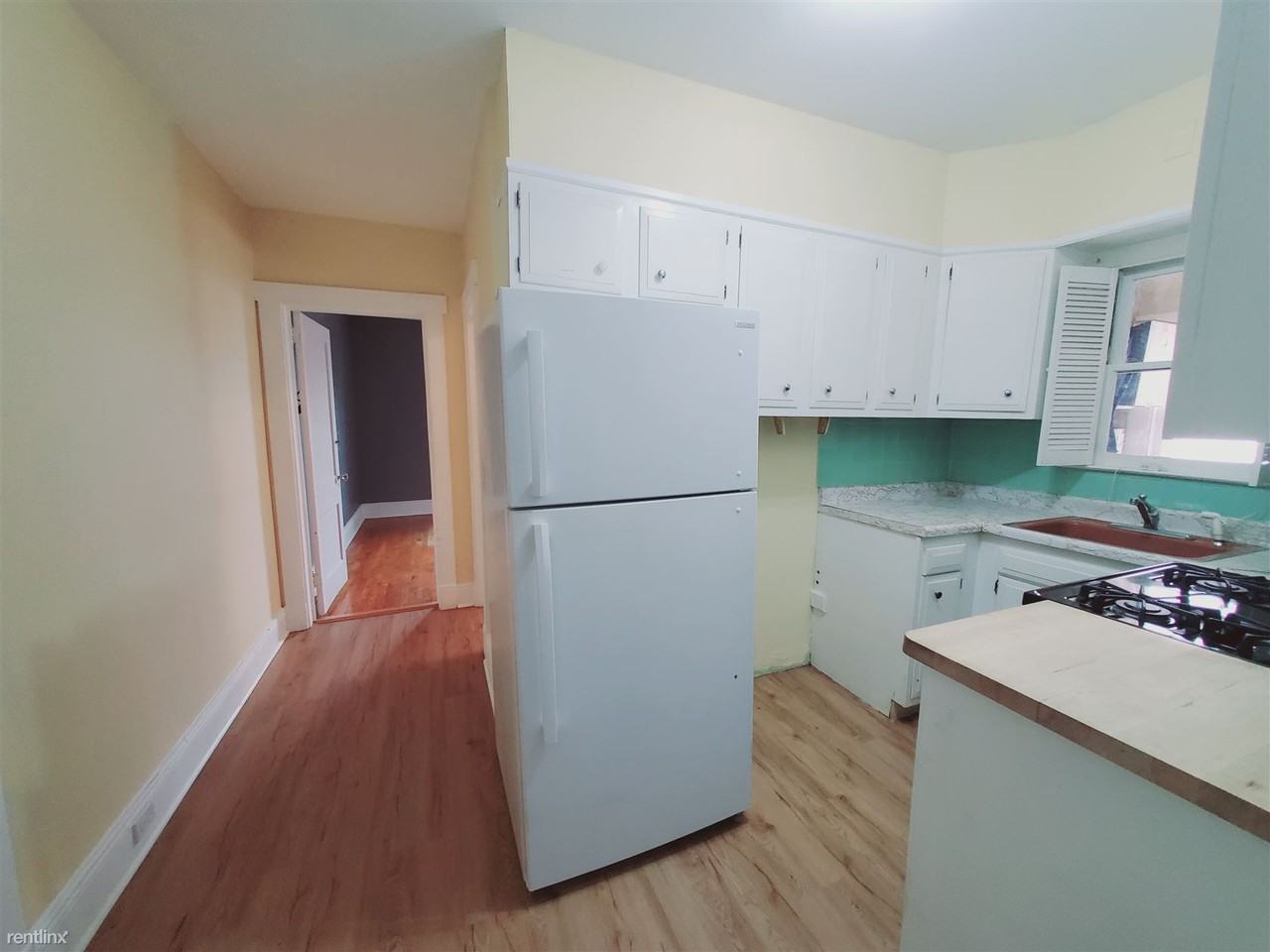 70 Alexander St - Photo 2 of 6
