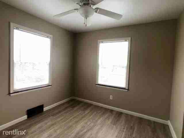 283 Bartley Ave - Photo 3 of 8