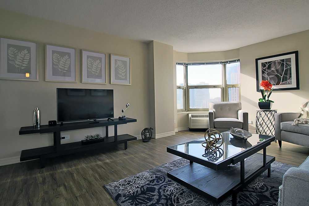 8 W Chestnut St #2-1-5 - Photo 3 of 19