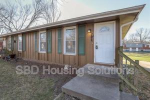 featured image of 701 Ne Columbus St #A