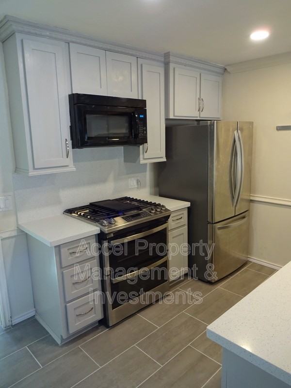 4701 N 6th St - Photo 6 of 14