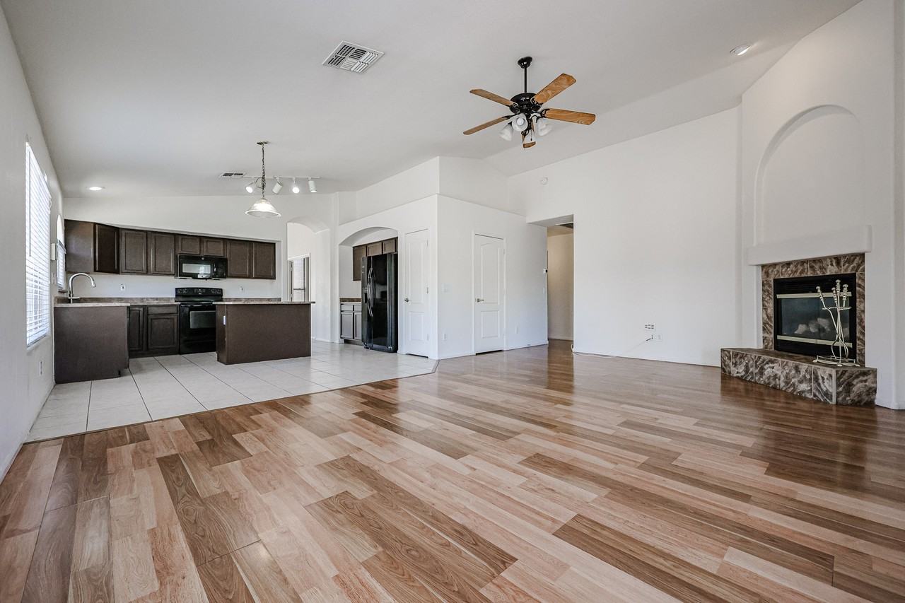 4822 E Cherry Hills Dr - Photo 6 of 29