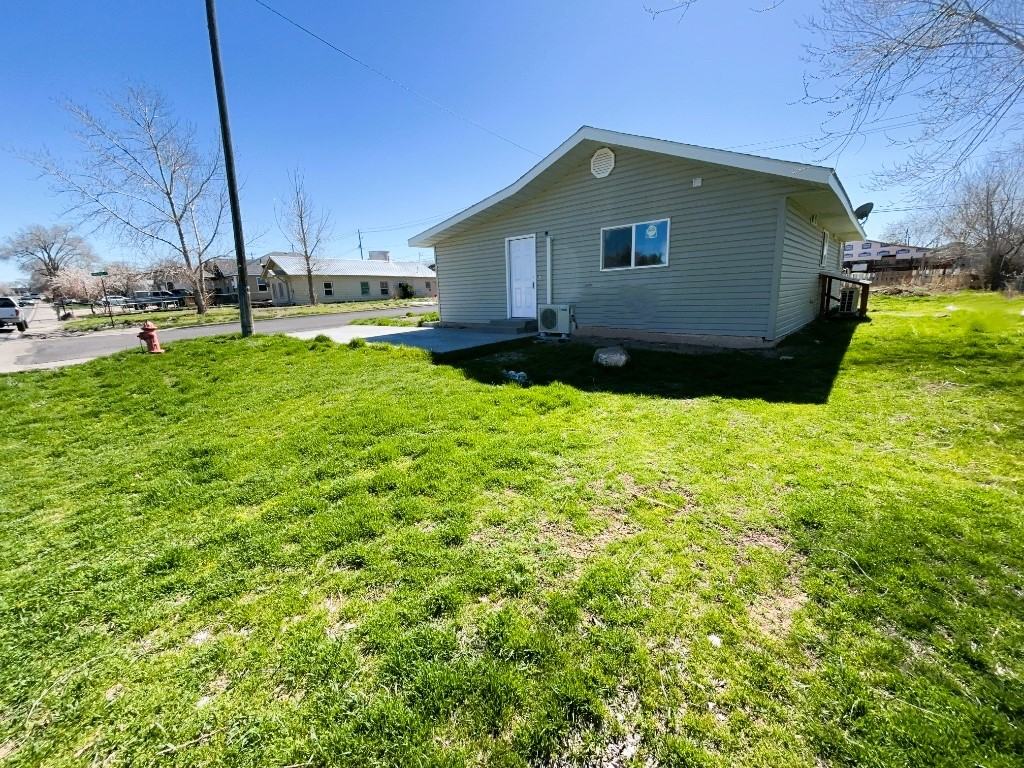 730 Walnut St - Photo 2 of 8