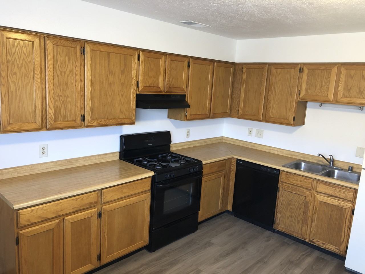 929 Aztec Rd Nw - Photo 6 of 22