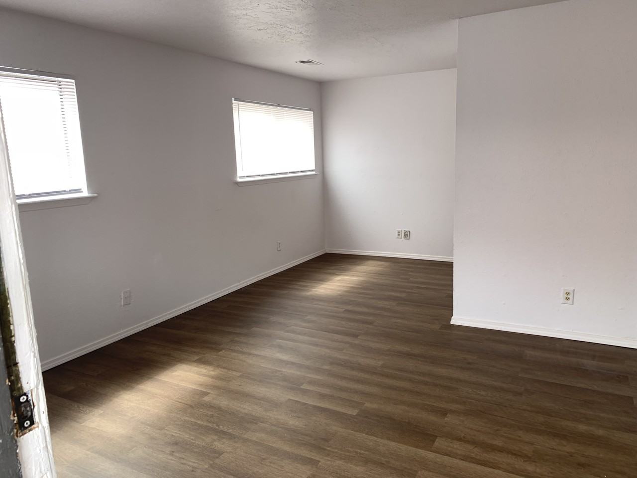 929 Aztec Rd Nw - Photo 4 of 22