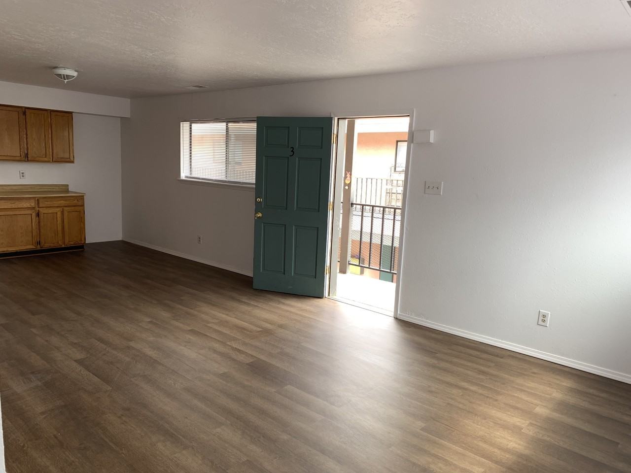 929 Aztec Rd Nw - Photo 3 of 22