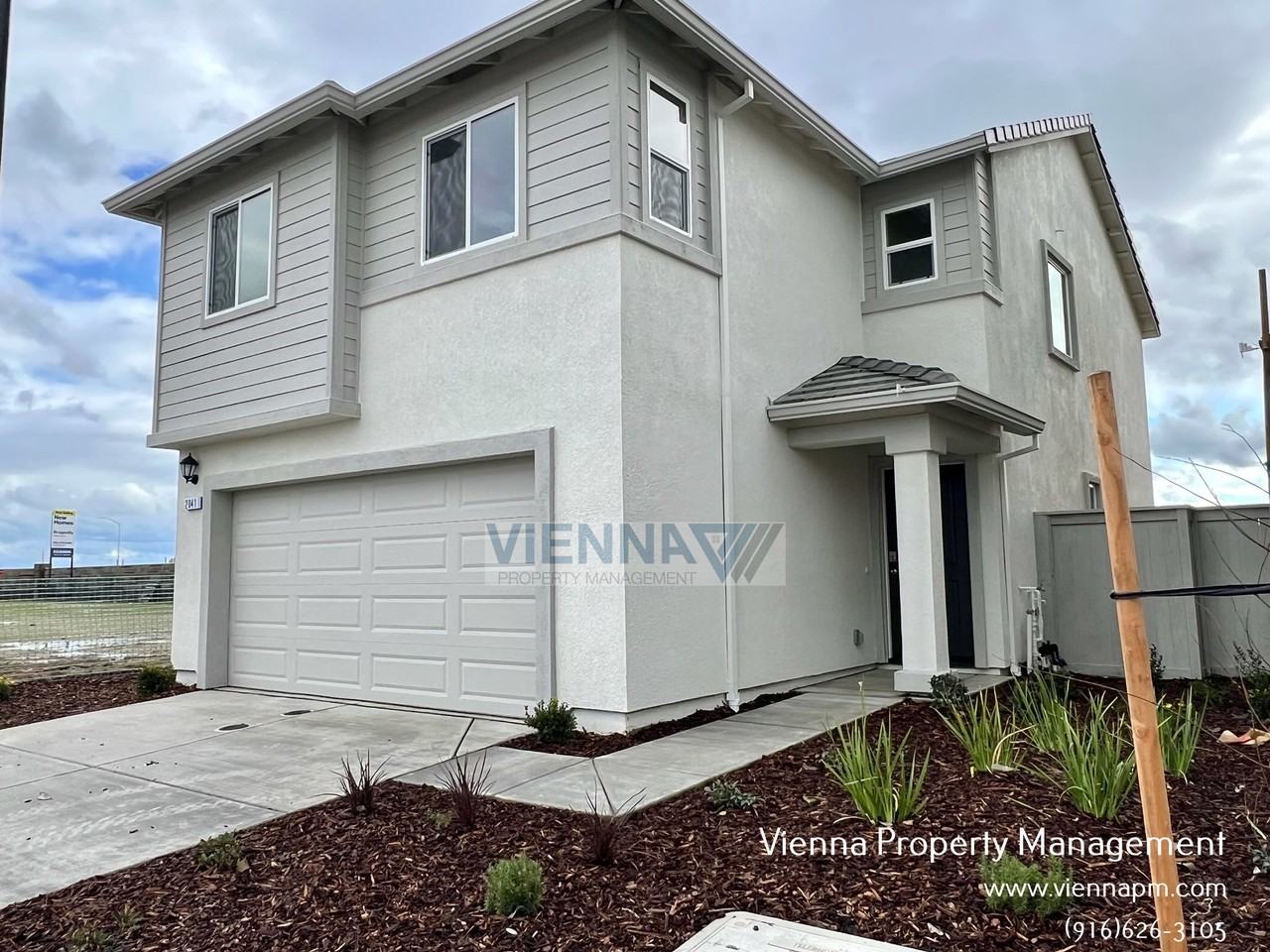 2041 Shady Tree Cir - Photo 3 of 18