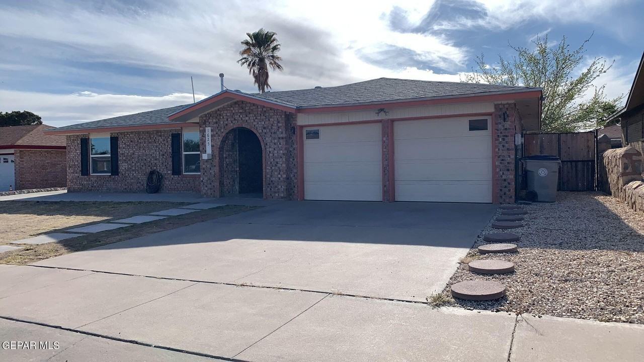 1625 Bob Murphy Dr, El Paso, TX 79936 3 Bedroom House for 1,800/month