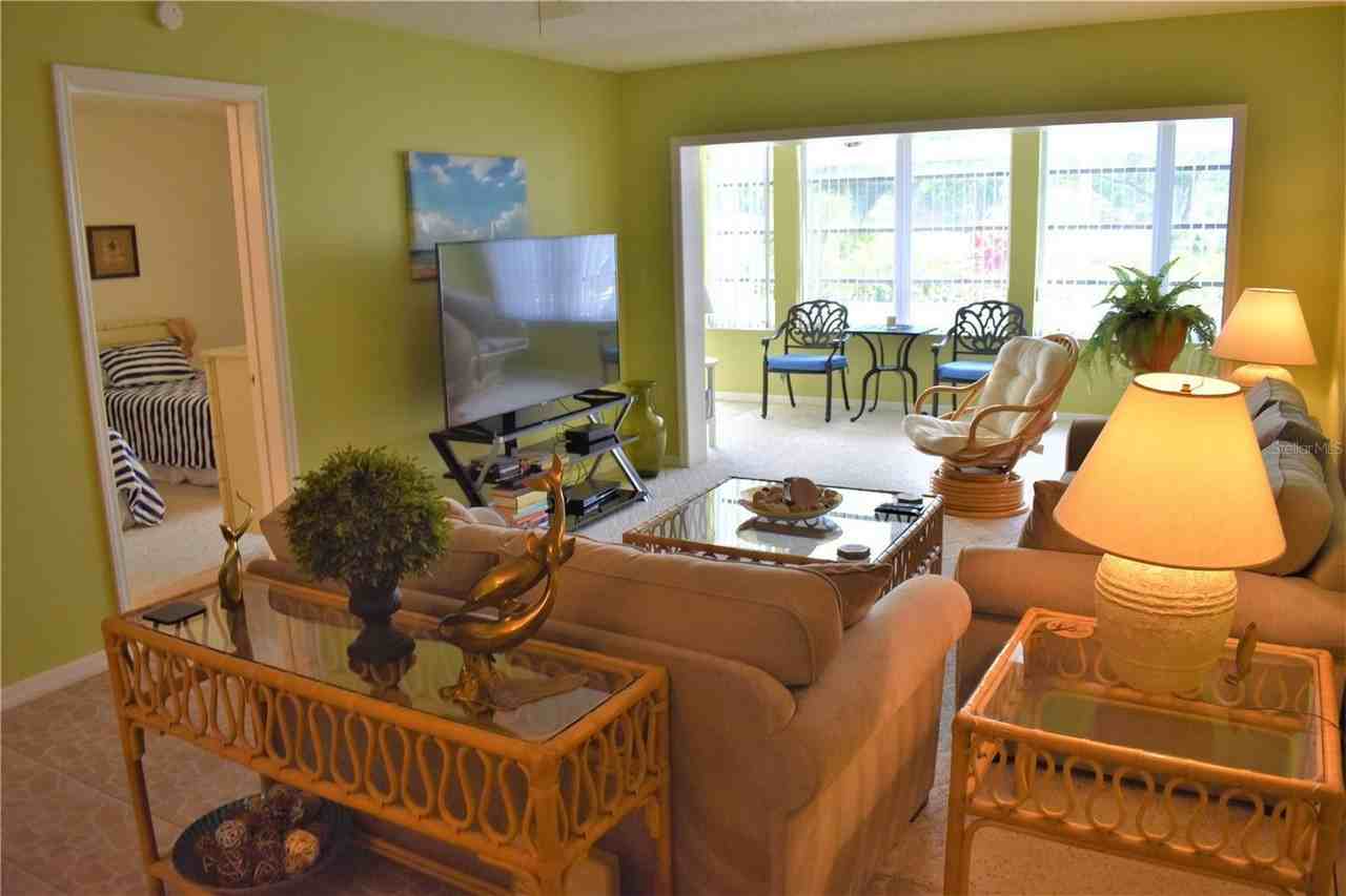 448 Cerromar Rd - Photo 7 of 48