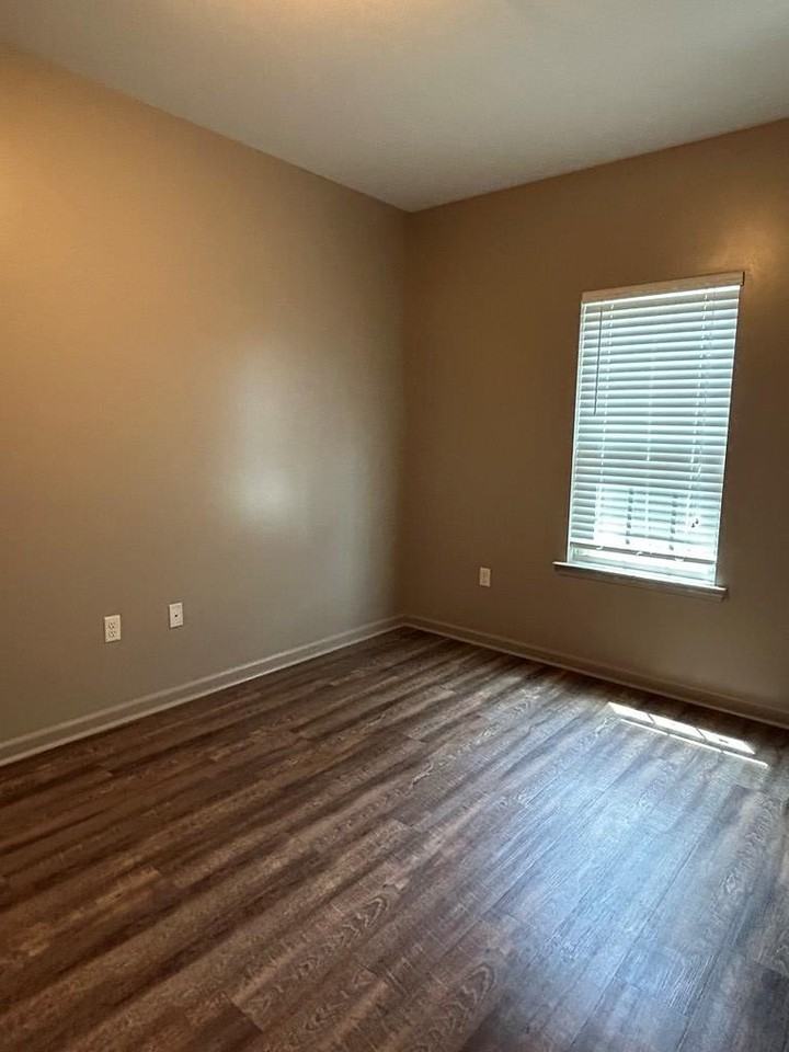 117 Highland Ave Apt 27 - Photo 7 of 10